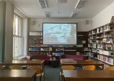 Těsně před přednáškou v knihovně Ostrava